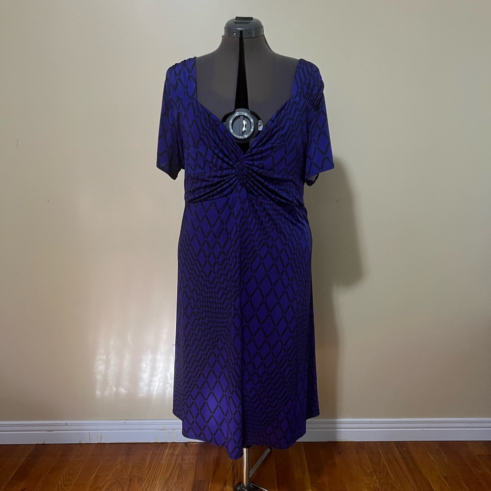 Lucie Lu 3X Purple V neck with twist-tie front detail